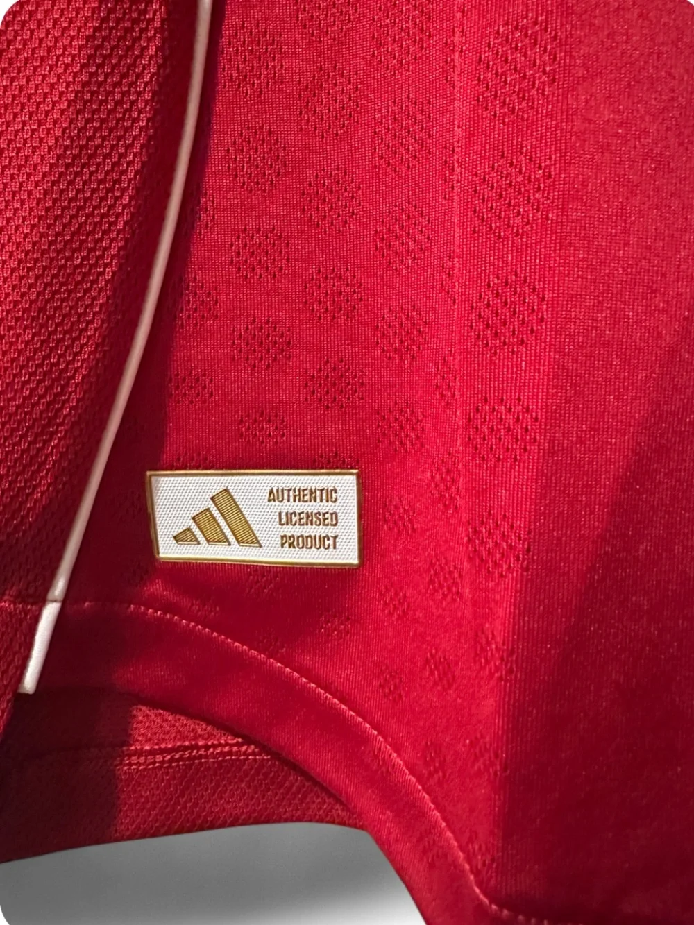 adidas Authentic Liverpool FC Home Soccer Jersey Size Men’s Large (NWT)